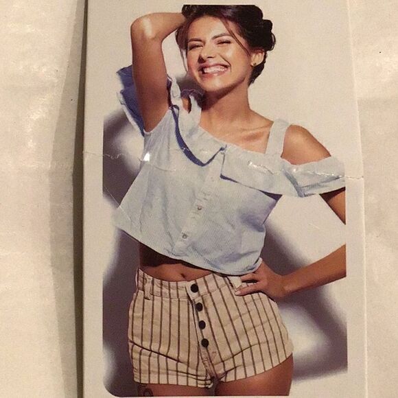 Rewash The Riley Cream Blue Pinstripe Comfort Stretch High Rise Shorts NEW - Picture 3 of 14